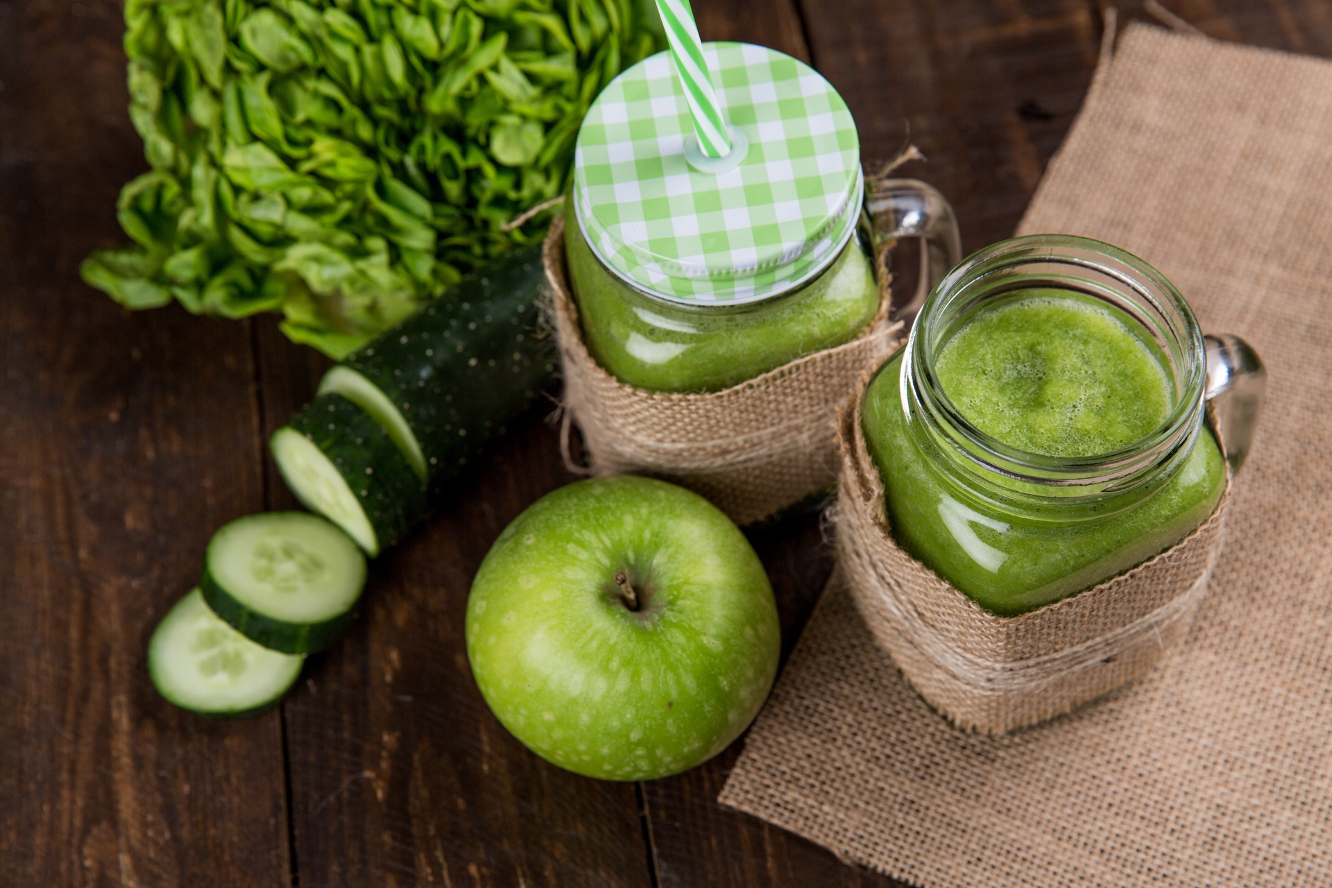 Juice Cleansing Benefits and Risks