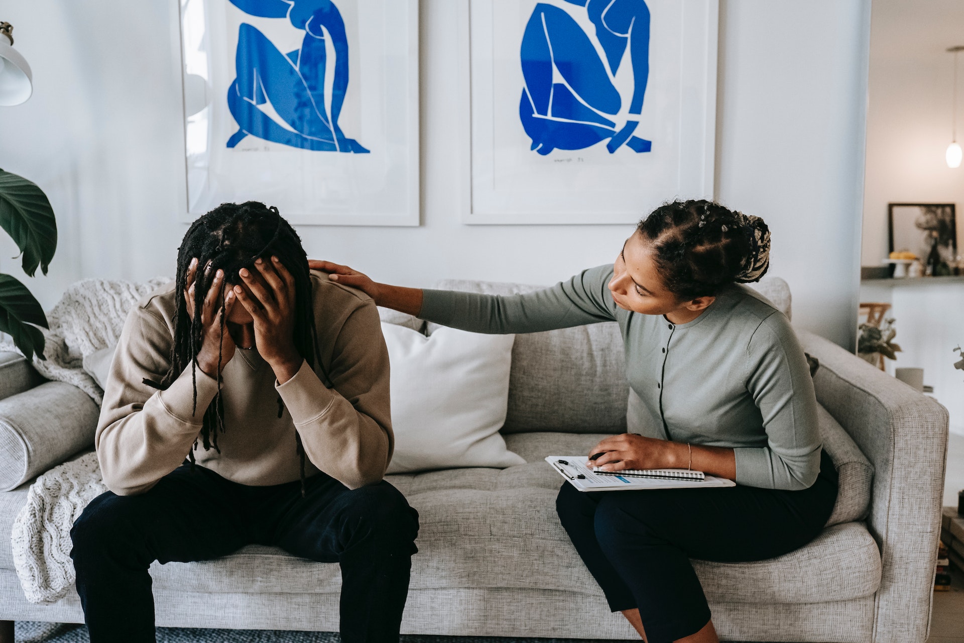 Differences and Similarities Between Anxiety and Depression